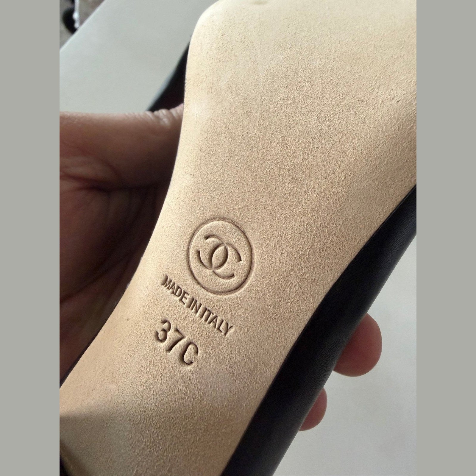 Image of Chanel heels טורקיז במלאי