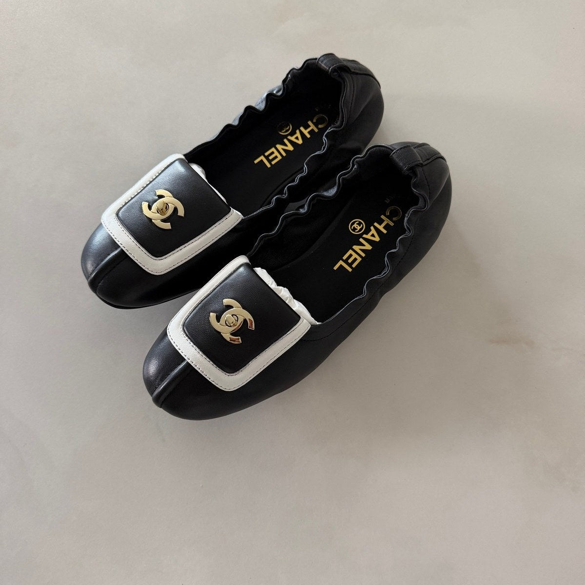 Chanel שחור במלאי