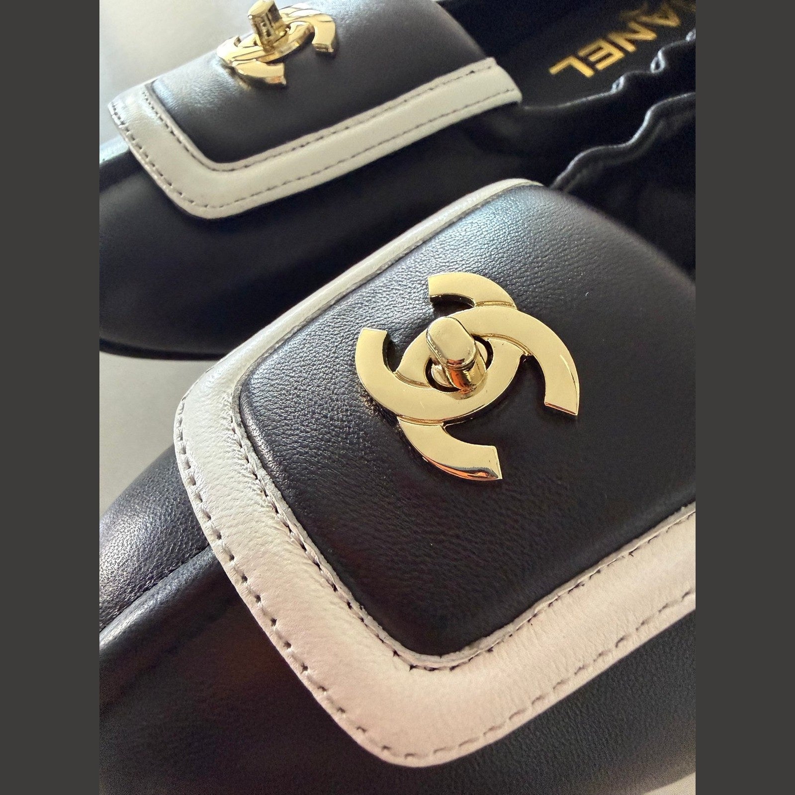Image of Chanel שחור במלאי
