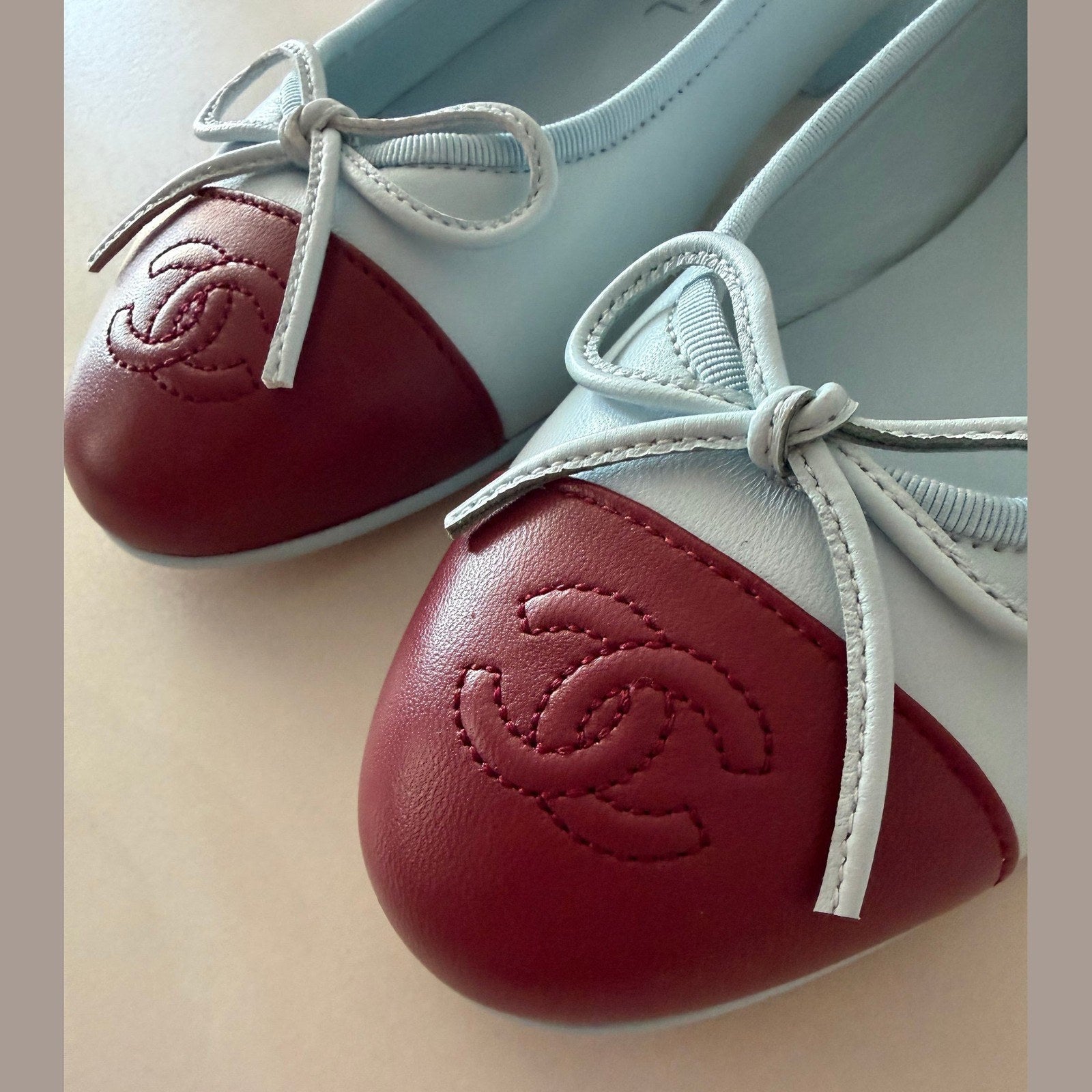 Chanel flat במלאי