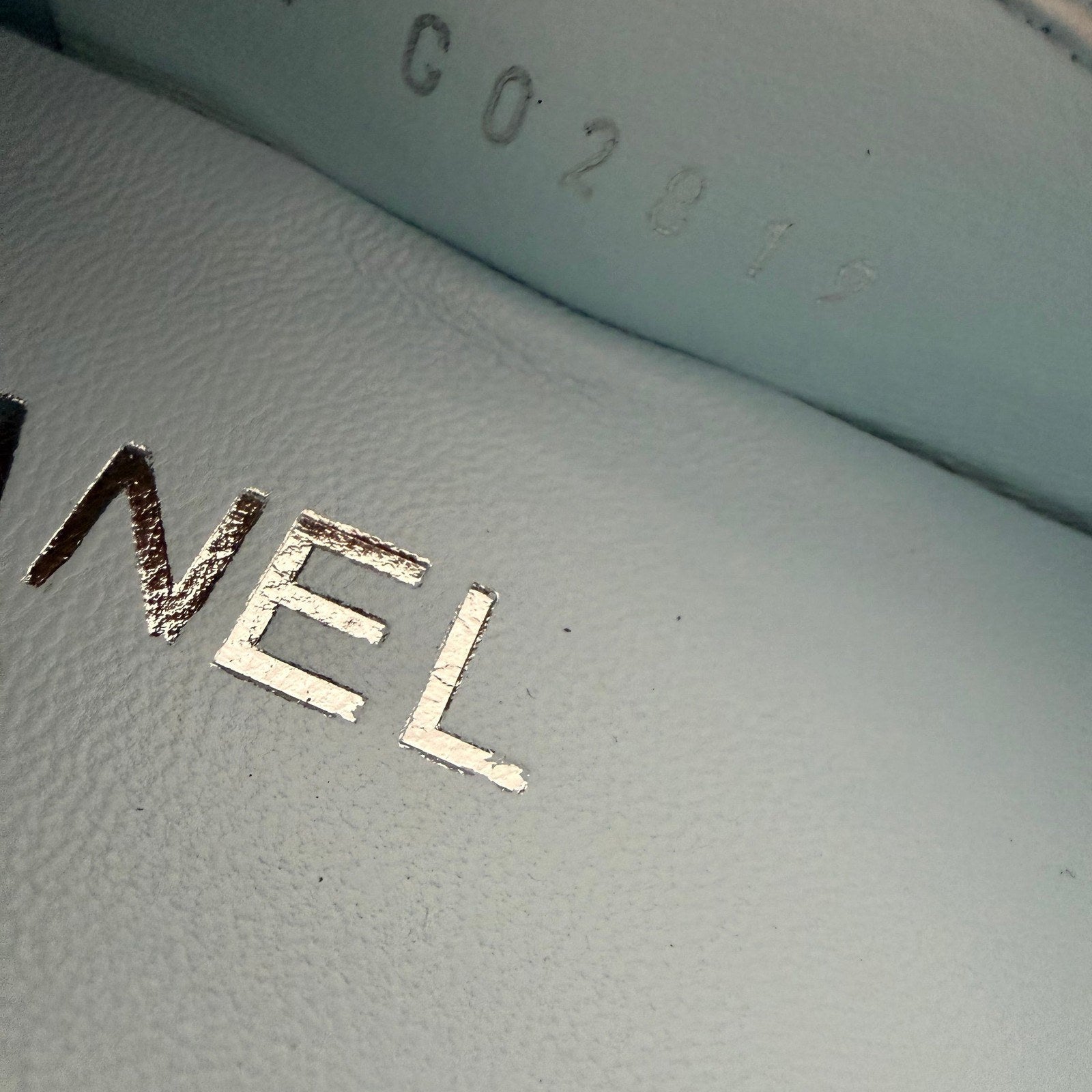Image of Chanel flat במלאי
