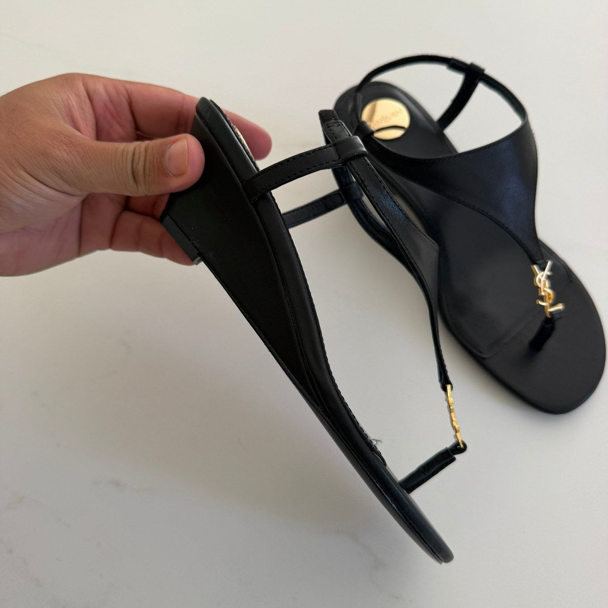Ysl אצבע במלאי