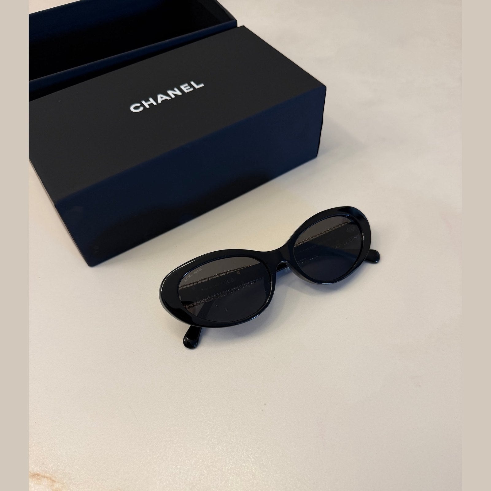 משקפי שמש CHANEL