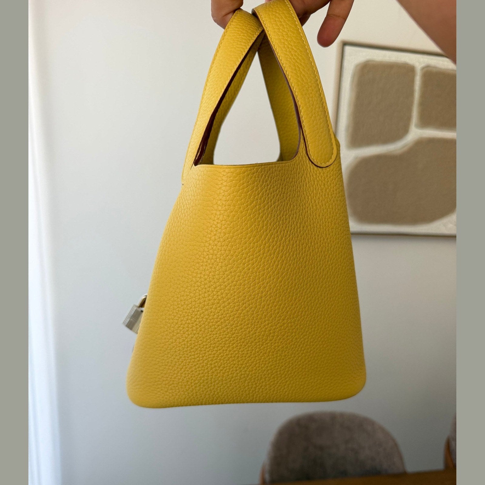 Image of Hermès Picotin 18 במלאי צהוב עם כסף