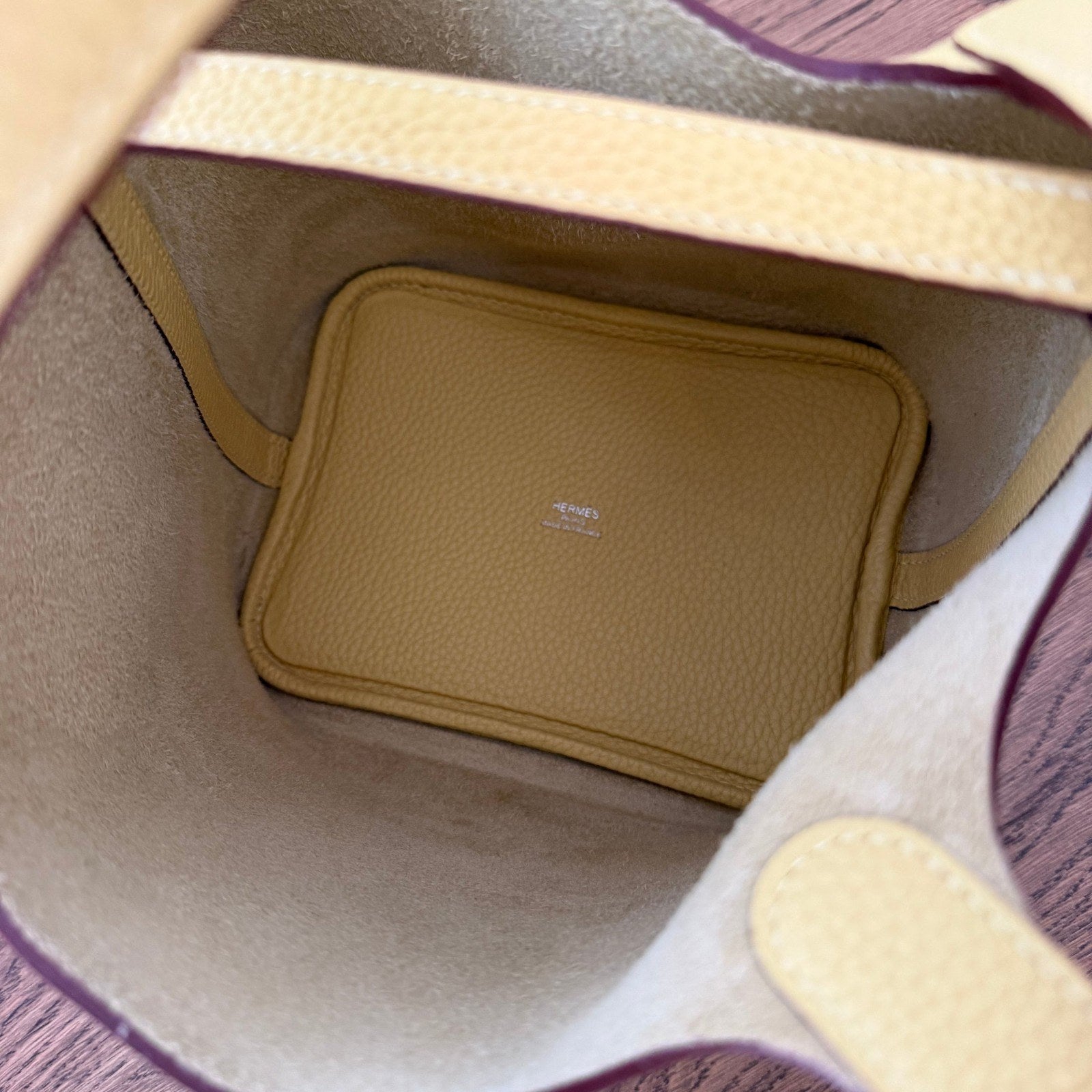 Image of Hermès Picotin 18 במלאי צהוב עם כסף