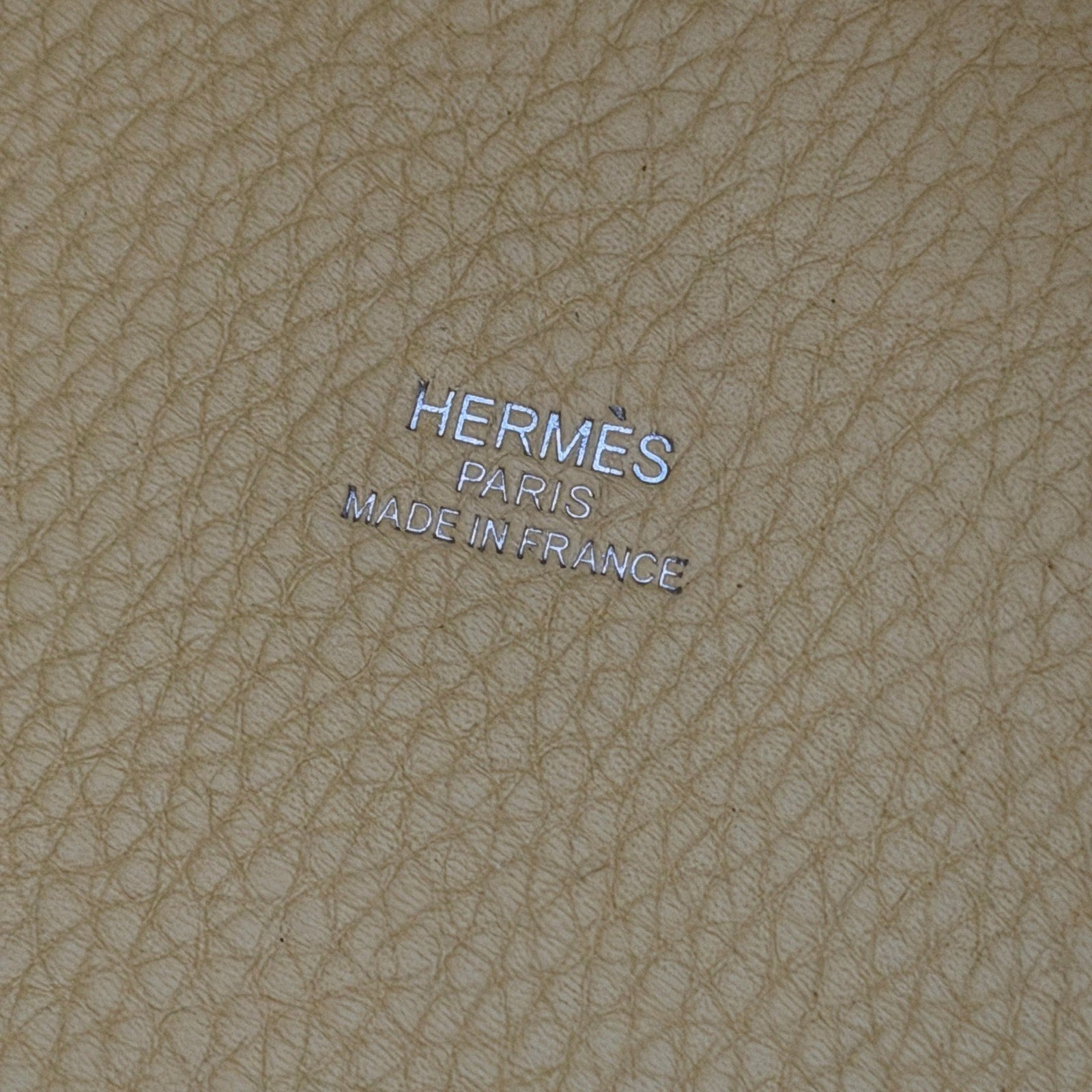 Image of Hermès Picotin 18 במלאי צהוב עם כסף