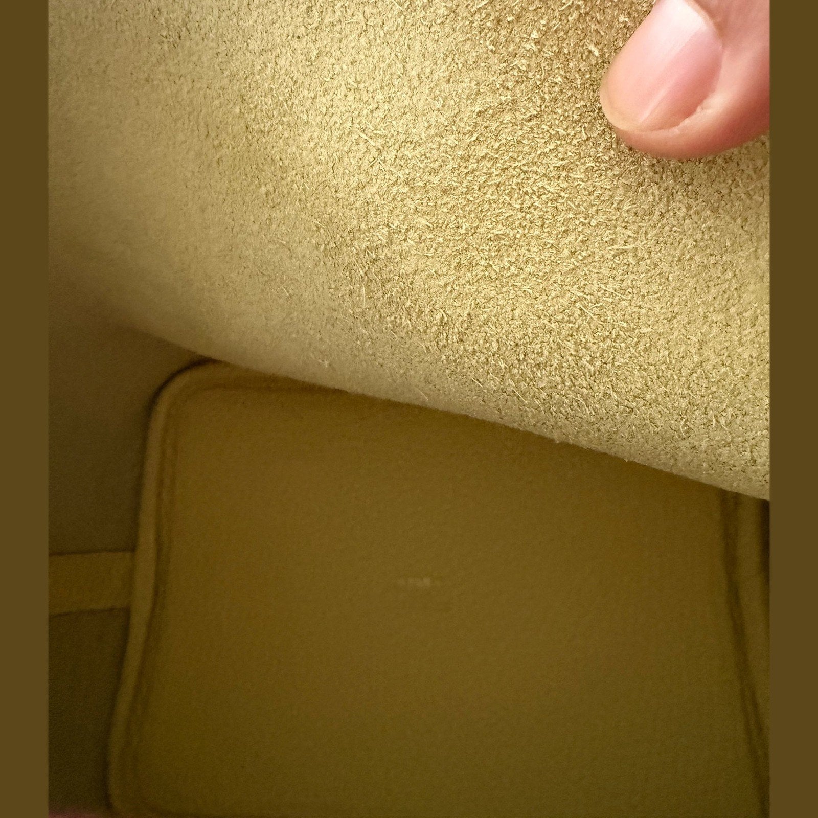 Image of Hermès Picotin 18 במלאי צהוב עם זהב