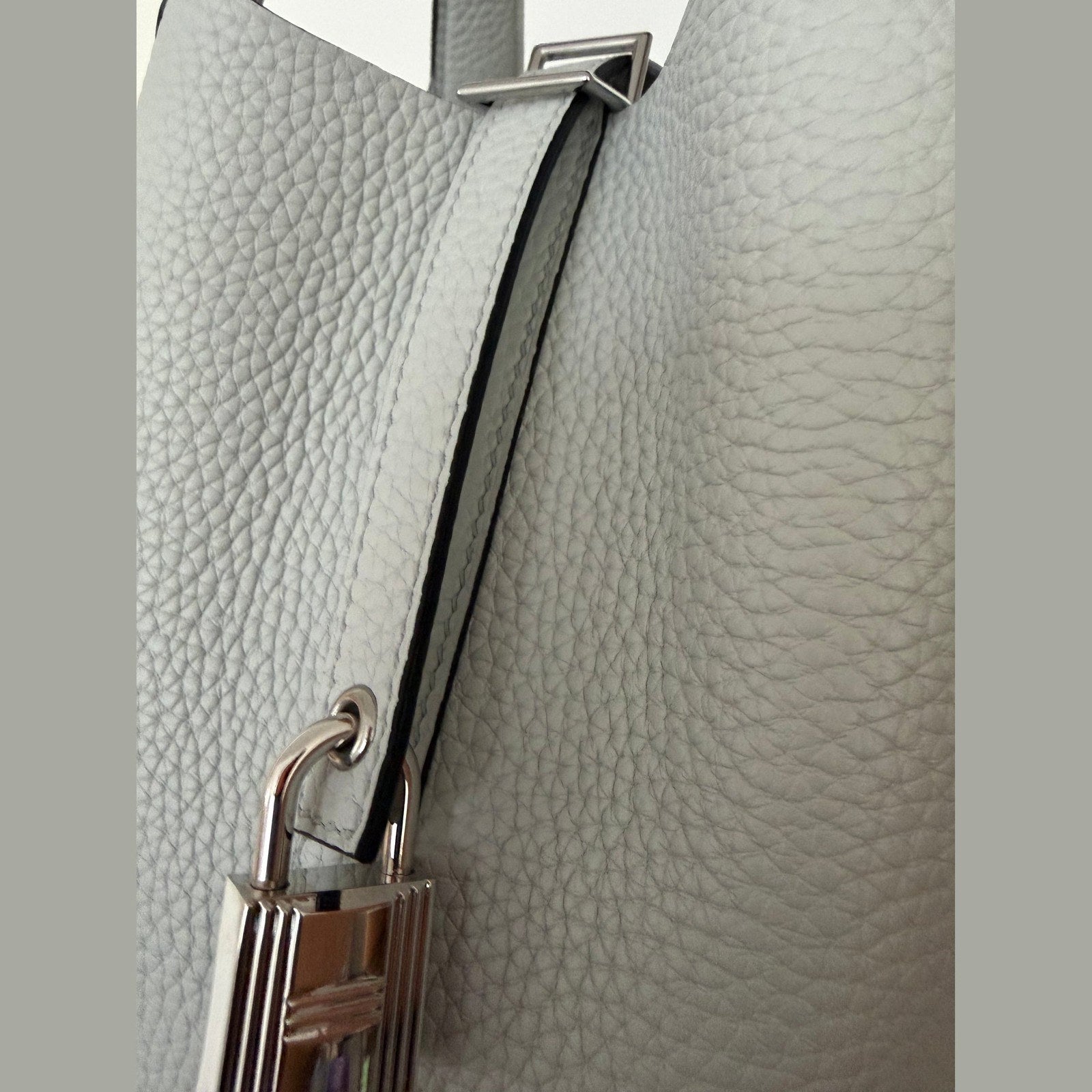 Hermès Picotin 18 במלאי אפור עם כסף