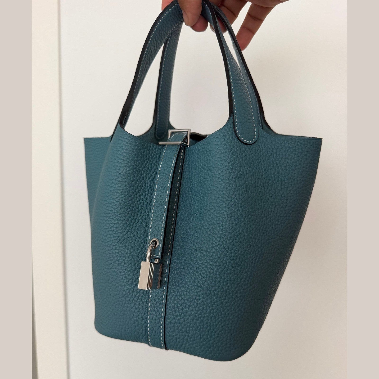 Image of Hermès Picotin 18 במלאי טורקיז עם כסף