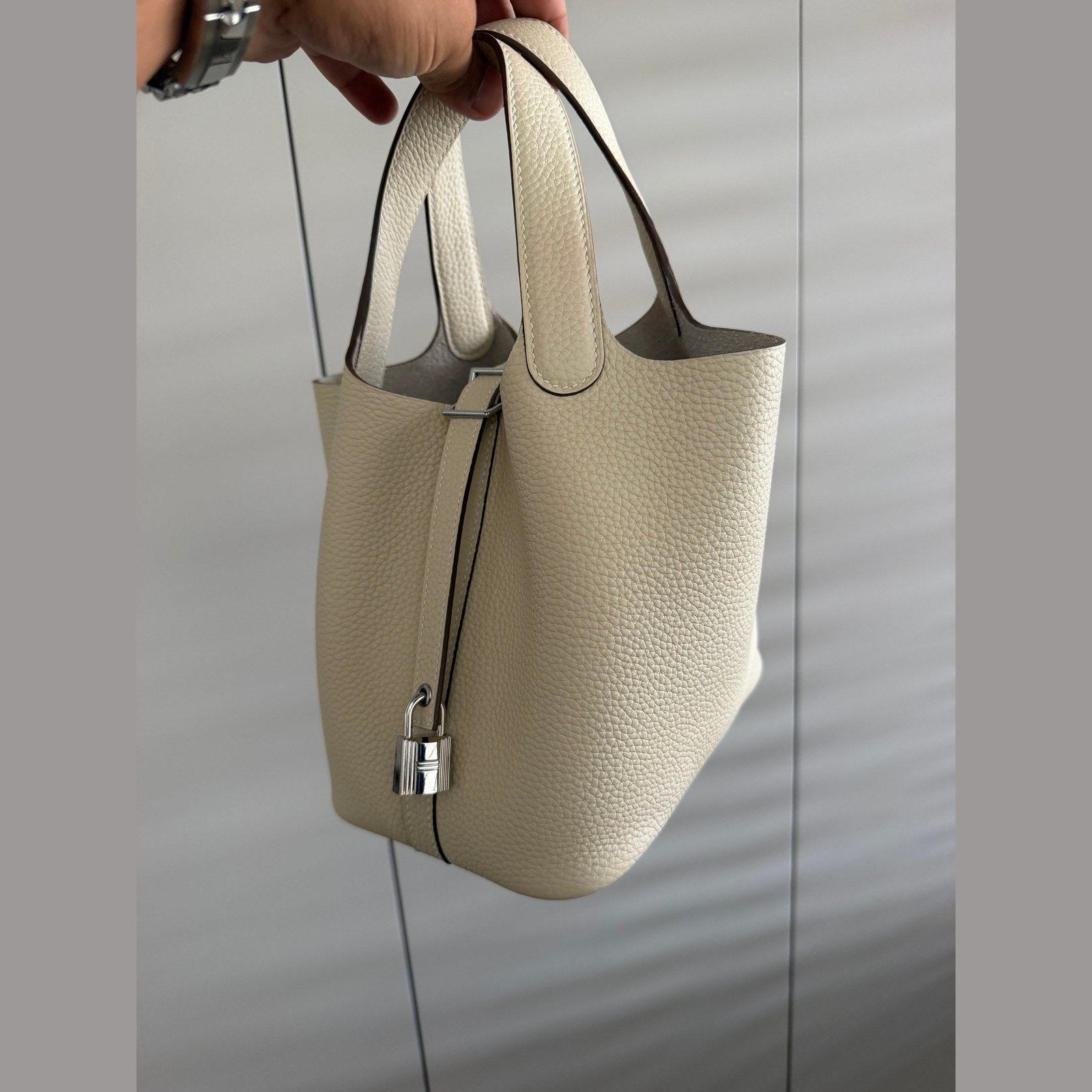 Image of Hermès Picotin 18 במלאי שמנת עם כסף