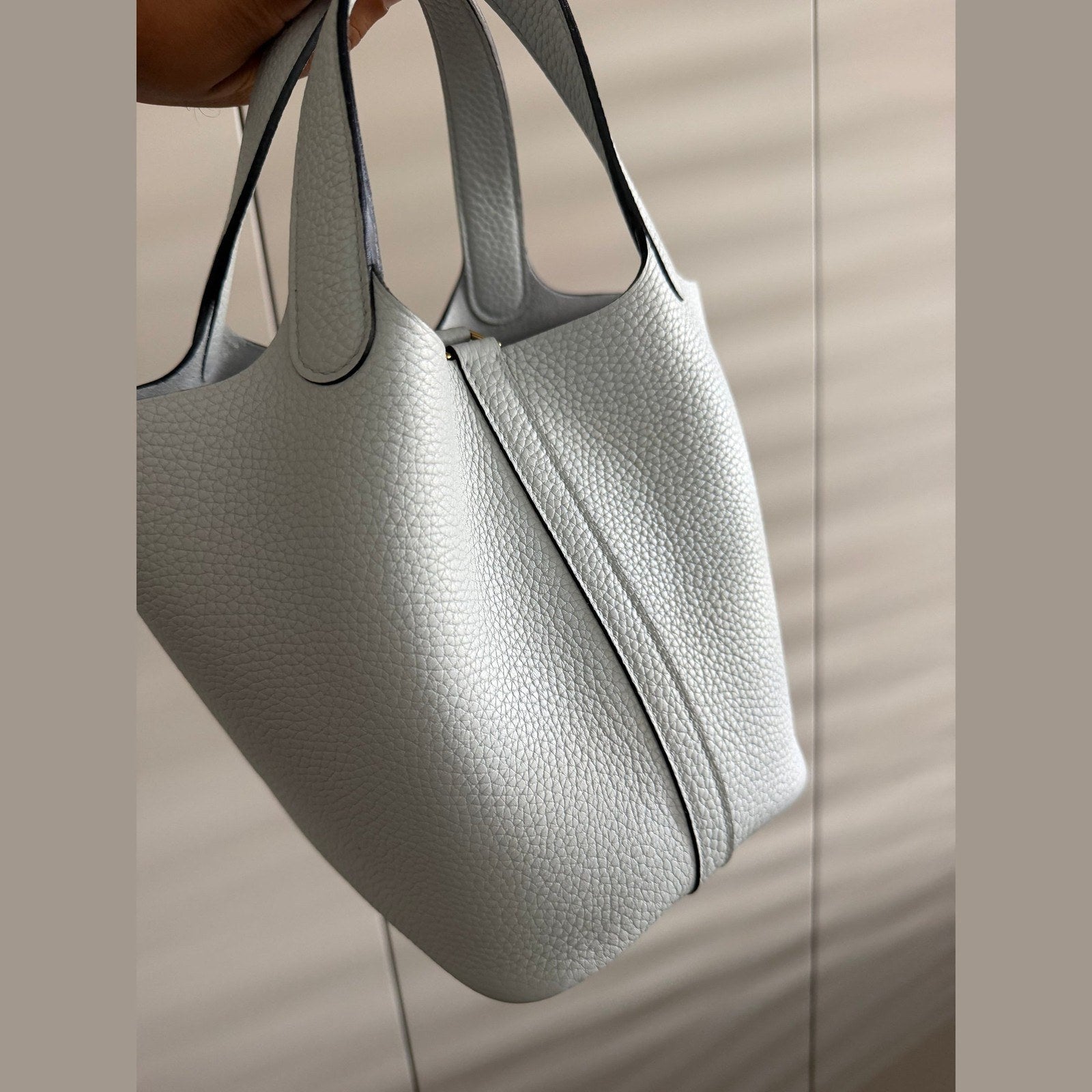 Image of Hermès Picotin 18 במלאי אפור עם זהב